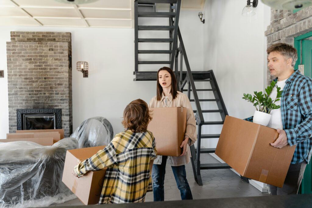 The difference between reputable and unreliable moving companies is well apparent.